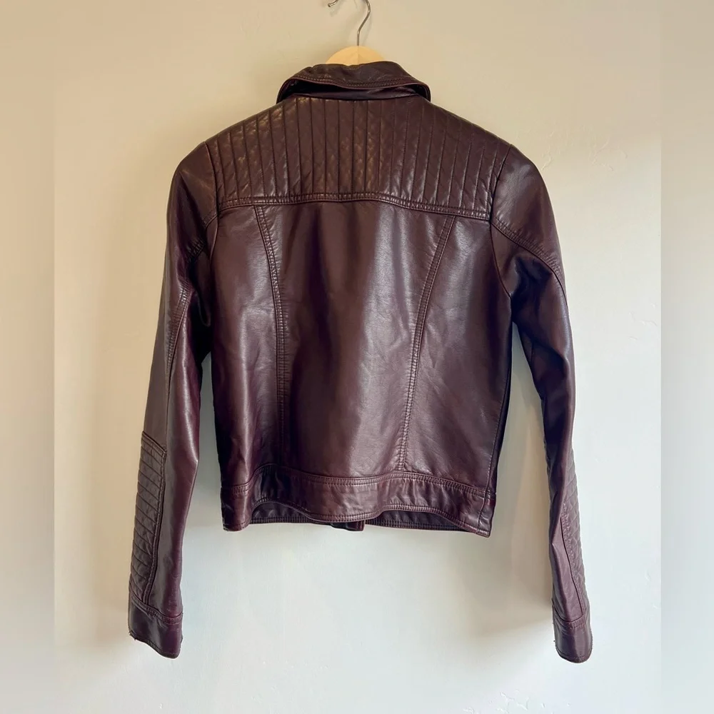 Xhilaration / Cropped Moto Jkt / Small - Picture 4 of 9